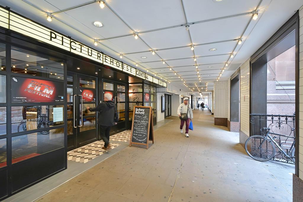 The Soho Mandeville London Exterior photo